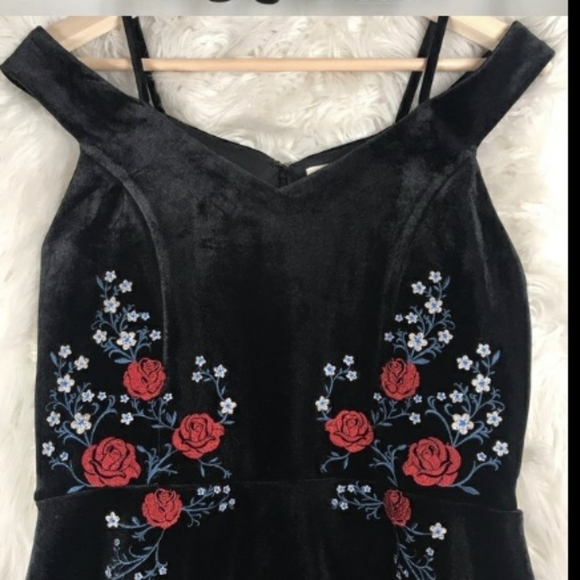 Whimsigoth Dress Y2K black velvet strappy Witchy Goth Punk embroidered sz XS - Picture 3 of 10